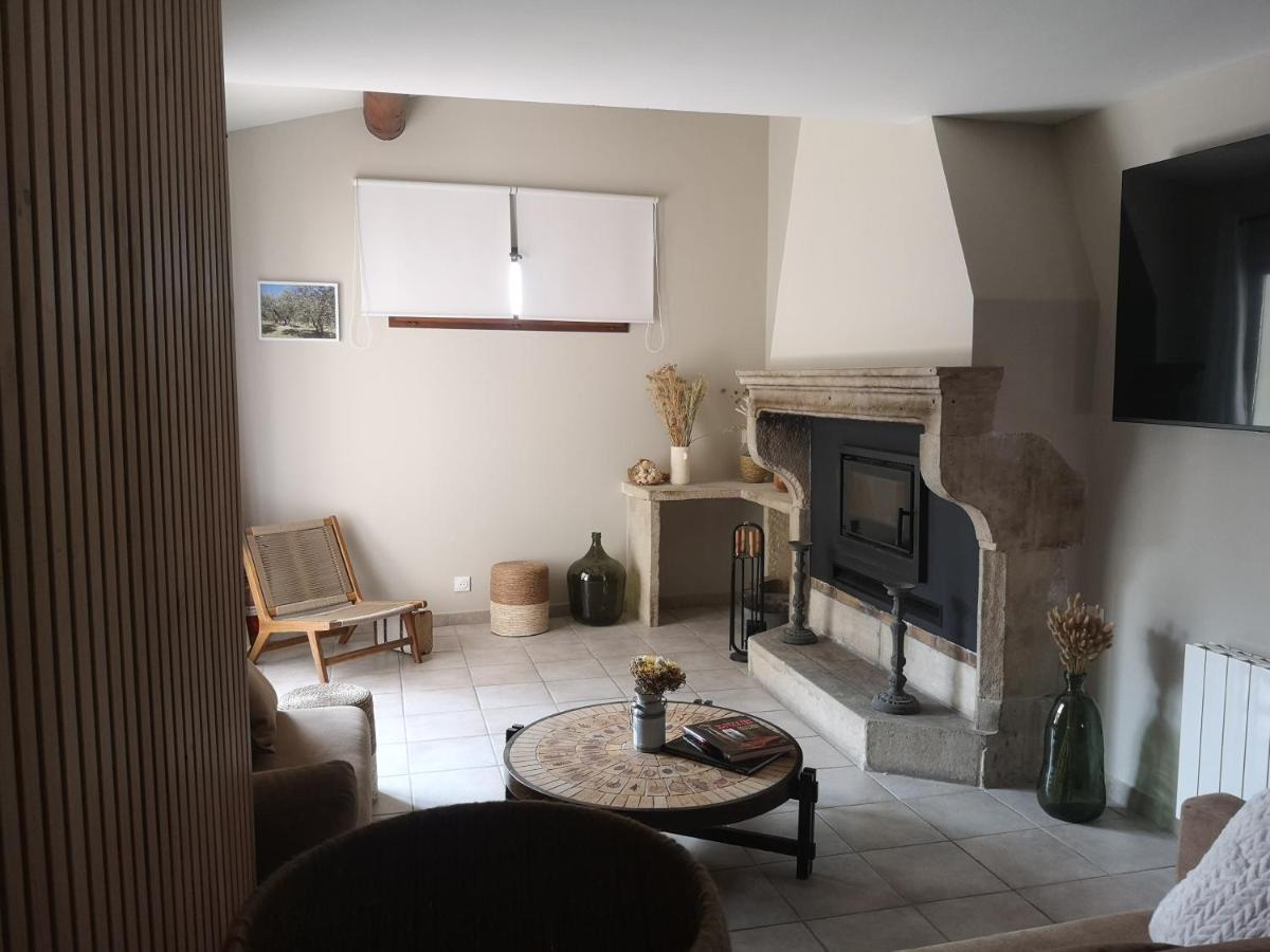 Drome Provencale Maison Familiale Calme Dans Village Valréas Εξωτερικό φωτογραφία