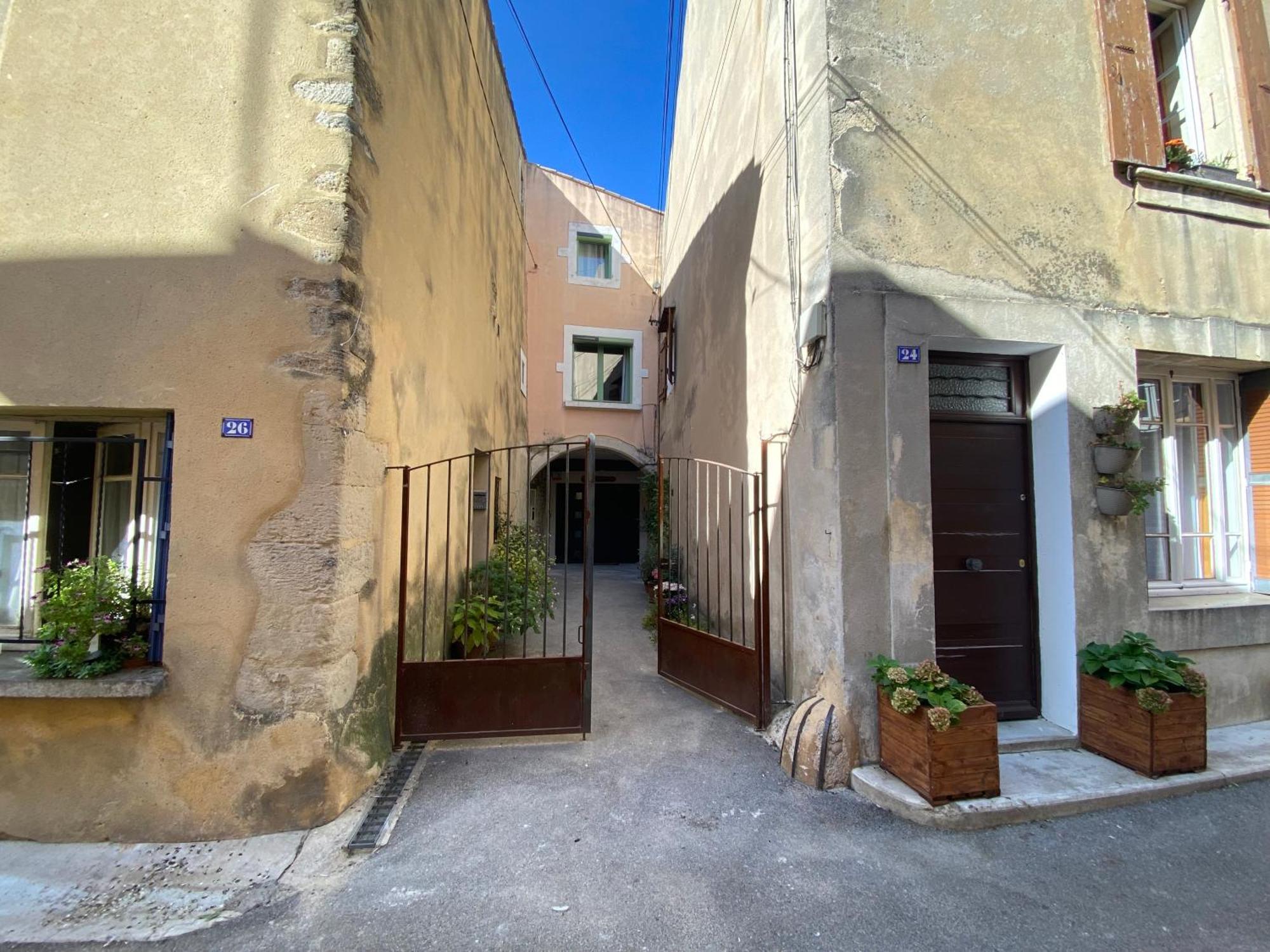 Drome Provencale Maison Familiale Calme Dans Village Valréas Εξωτερικό φωτογραφία
