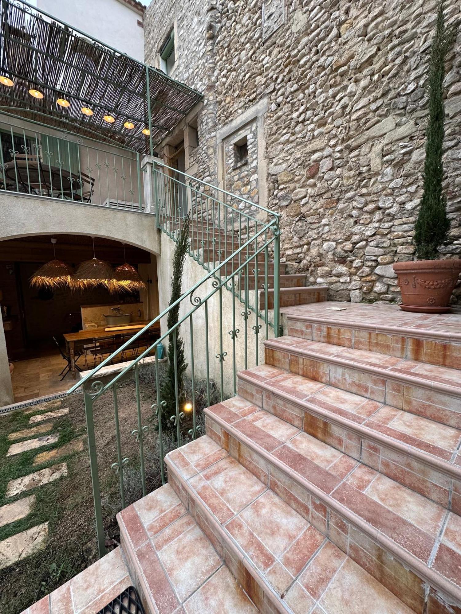 Drome Provencale Maison Familiale Calme Dans Village Valréas Εξωτερικό φωτογραφία